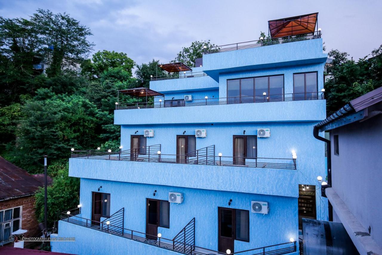 Hotel Balcony 쿠타이시 외부 사진
